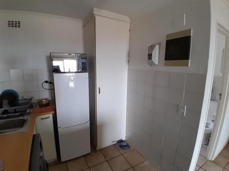 To Let 1 Bedroom Property for Rent in Vredehoek Western Cape